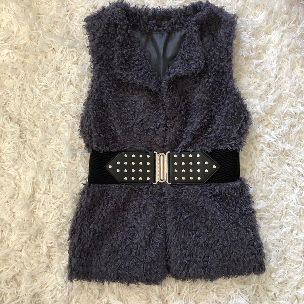 Soft Vest With Belt